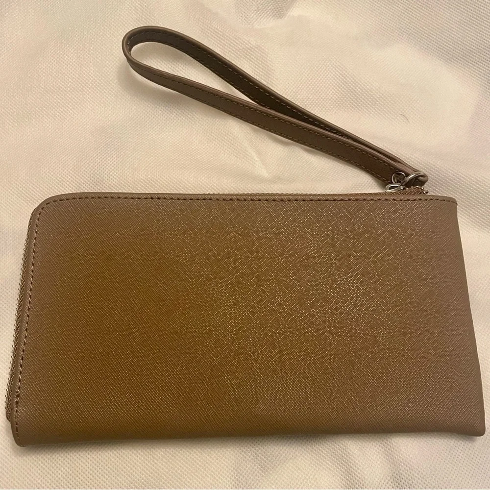 NWOT JOY Mangano Leather Wallet Wristlet With RFID Protection In Taupe